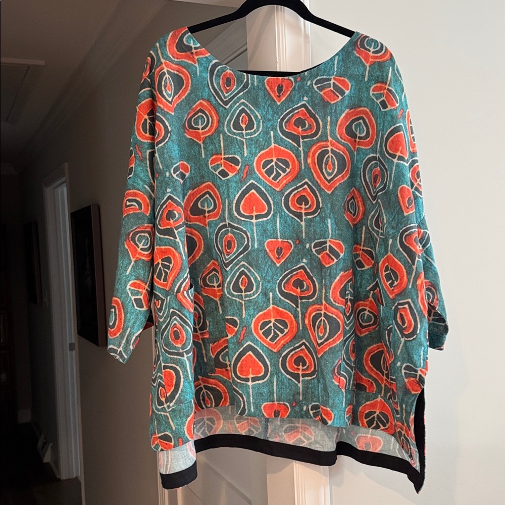 Coral/turquoise